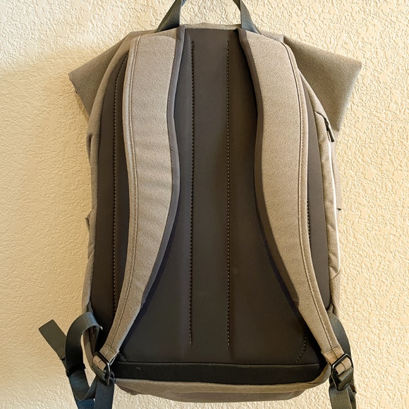 Bellroy Melbourne Backpack - Limestone - Picture 4 of 7